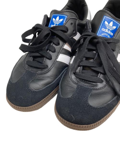 adidas（アディダス）adidas (アディダス) スニーカー ブラック サイズ:25.5の古着・服飾アイテム