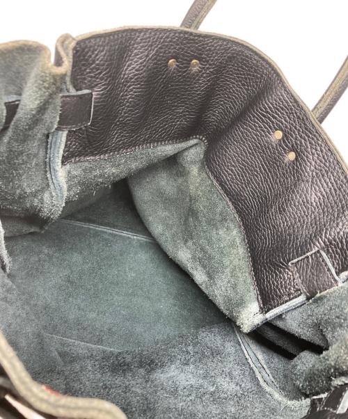 YOUNG & OLSEN The DRYGOODS STORE（ヤングアンドオルセン ザ ドライグッズストア）YOUNG & OLSEN The DRYGOODS STORE (ヤングアンドオルセン ザ ドライグッズストア) バッグ ブラックの古着・服飾アイテム