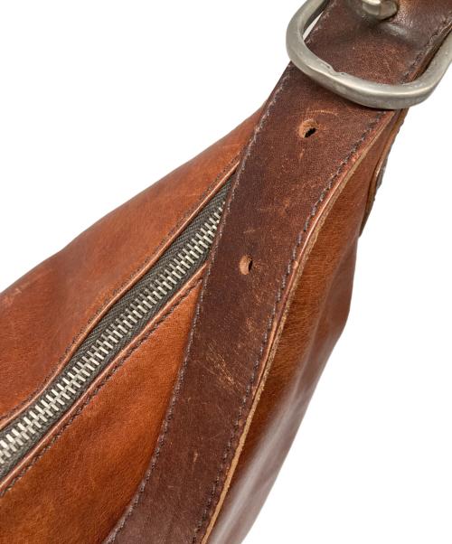 IL BISONTE（イル ビゾンテ）IL BISONTE (イル ビゾンテ) ショルダーバッグ ブラウンの古着・服飾アイテム