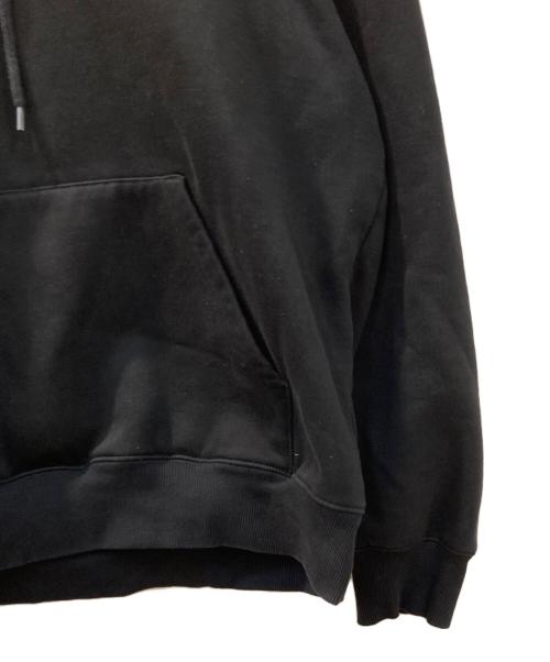 CarHartt（カーハート）CarHartt (カーハート) 刺繍ロゴ プルオーバーパーカー ブラック サイズ:Mの古着・服飾アイテム