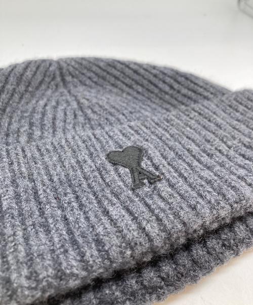 AMI PARIS（アミ パリス）AMI PARIS (アミ パリス) ニット帽 グレーの古着・服飾アイテム