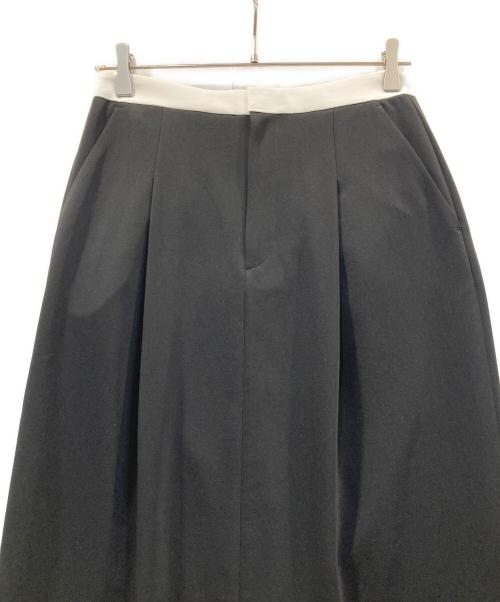 IENA（イエナ）IENA (イエナ) Wクロスタックリーンスカート ブラック サイズ:38 未使用品の古着・服飾アイテム