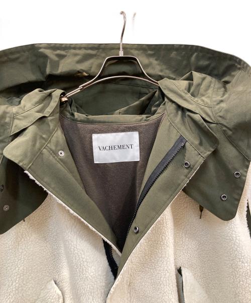 VACHEMENT（ヴァシュモン）VACHEMENT (ヴァシュモン) リサイクルシェルタフタ × ボアベスト アイボリー×グリーン サイズ:FREEの古着・服飾アイテム