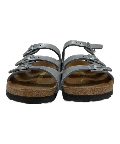 BIRKENSTOCK（ビルケンシュトック）BIRKENSTOCK (ビルケンシュトック) サンダル シルバー サイズ:22.5cmの古着・服飾アイテム