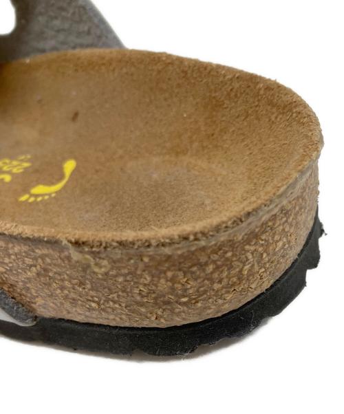 BIRKENSTOCK（ビルケンシュトック）BIRKENSTOCK (ビルケンシュトック) サンダル シルバー サイズ:22.5cmの古着・服飾アイテム