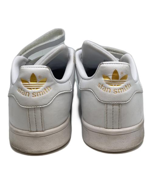 adidas（アディダス）adidas (アディダス) スニーカー ホワイト サイズ:22.5の古着・服飾アイテム