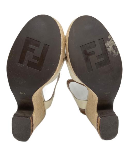 FENDI（フェンディ）FENDI (フェンディ) ウェッジソールサンダル ホワイト サイズ:36 1/2の古着・服飾アイテム