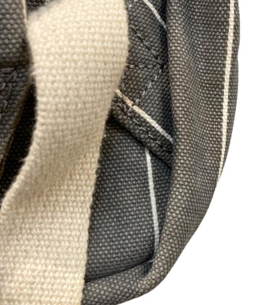 POLO RALPH LAUREN（ポロ・ラルフローレン）POLO RALPH LAUREN (ポロ・ラルフローレン) ロゴワッペンキャンバスリュック グレーの古着・服飾アイテム