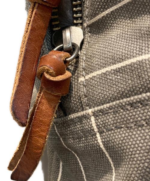 POLO RALPH LAUREN（ポロ・ラルフローレン）POLO RALPH LAUREN (ポロ・ラルフローレン) ロゴワッペンキャンバスリュック グレーの古着・服飾アイテム