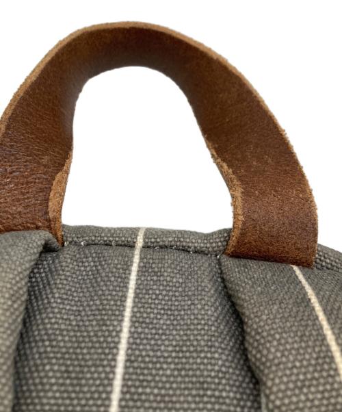 POLO RALPH LAUREN（ポロ・ラルフローレン）POLO RALPH LAUREN (ポロ・ラルフローレン) ロゴワッペンキャンバスリュック グレーの古着・服飾アイテム