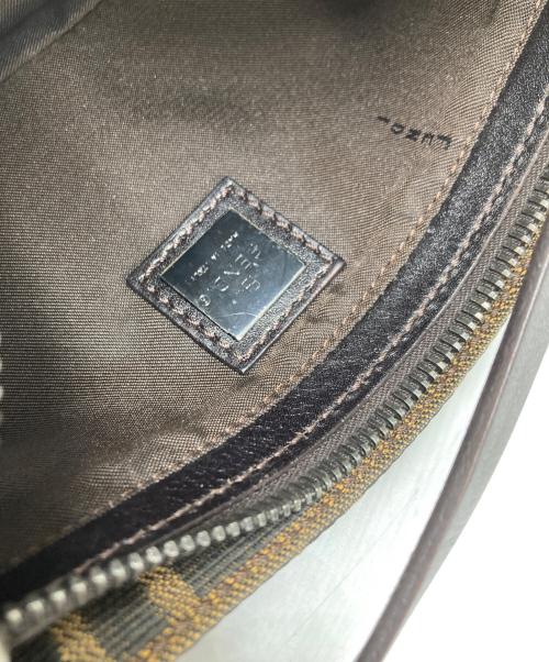 FENDI（フェンディ）FENDI (フェンディ) ズッカ柄 アクセサリーポーチ ブラウン×ブラックの古着・服飾アイテム