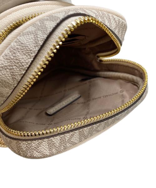 MICHAEL KORS（マイケル・コース）MICHAEL KORS (マイケル・コース) ショルダーバッグ ホワイト サイズ:-の古着・服飾アイテム