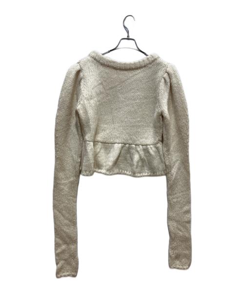 Andequal（アンドコール）andequal (アンドコール) gold button puff sleeve knit ベージュ サイズ:FREEの古着・服飾アイテム