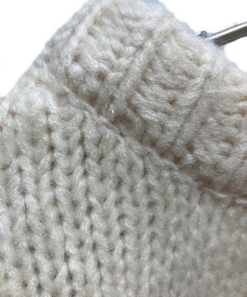 Andequal（アンドコール）andequal (アンドコール) gold button puff sleeve knit ベージュ サイズ:FREEの古着・服飾アイテム
