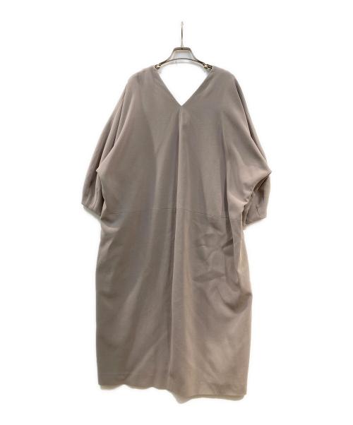 1er Arrondissement（プルミエ アロンディスモン）1er Arrondissement (プルミエ アロンディスモン) Vネックワンピース ベージュ サイズ:36の古着・服飾アイテム