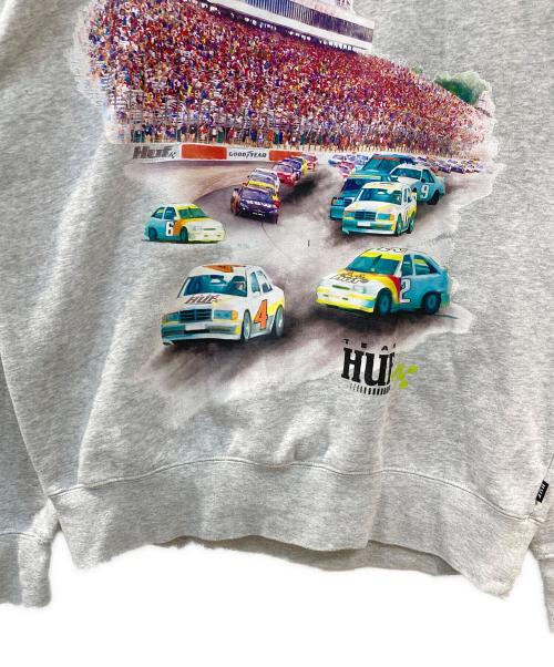 HUF（ハフ）HUF (ハフ) GOODYEAR (グッドイヤー) クルーネックスウェット グレー サイズ:Sの古着・服飾アイテム