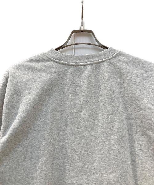 HUF（ハフ）HUF (ハフ) GOODYEAR (グッドイヤー) クルーネックスウェット グレー サイズ:Sの古着・服飾アイテム