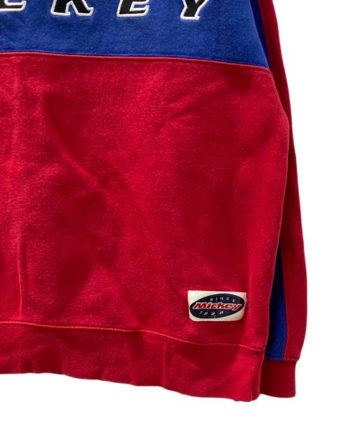 Disney STORE（ディズニーストア）Disney STORE (ディズニーストア) 刺繍ロゴクルーネックスウェット レッド×ブルー サイズ:Lの古着・服飾アイテム