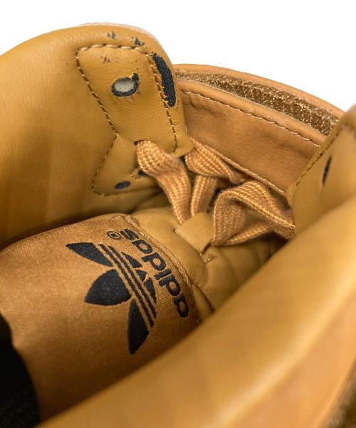 adidas（アディダス）adidas (アディダス) スニーカー ブラウン サイズ:26.5cmの古着・服飾アイテム