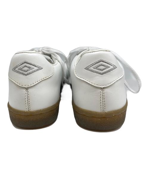 UMBRO（アンブロ）UMBRO (アンブロ) スニーカー ホワイト サイズ:24.5の古着・服飾アイテム
