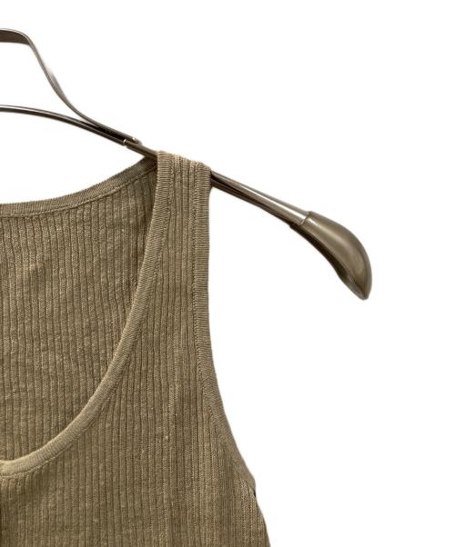anuans（アニュアンス）anuans (アニュアンス) Italy Linenヘンリーネックニットタンク ベージュ サイズ:F 未使用品の古着・服飾アイテム