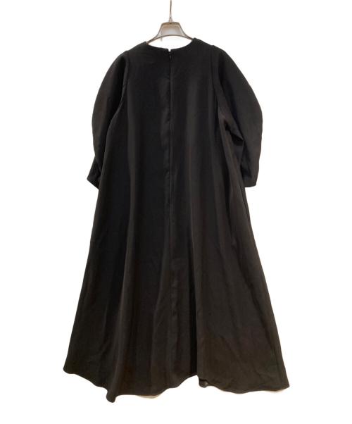 ENFOLD（エンフォルド）ENFOLD (エンフォルド) PEツイルアシンメフレアドレス ブラック サイズ:36の古着・服飾アイテム