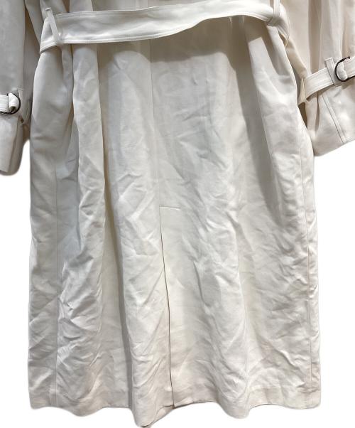 icB（アイシービー）icB (アイシービー) Couth トレンチコート ホワイト サイズ:36 未使用品の古着・服飾アイテム
