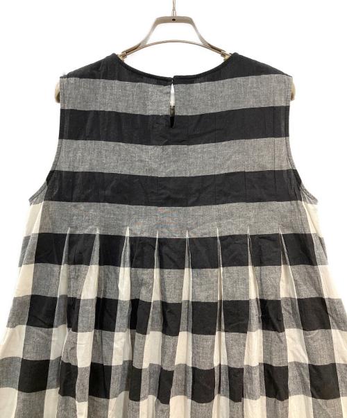 journal standard luxe（ジャーナルスタンダード ラックス）JOURNAL STANDARD LUXE (ジャーナルスタンダード ラックス) CLワッシャーノースリーブタックワンピース ブラック×ホワイト サイズ:ーの古着・服飾アイテム