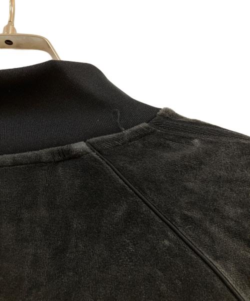 adidas（アディダス）adidas (アディダス) SST アディカラー ベロア トラックトップ グレー×ブラック サイズ:XLの古着・服飾アイテム