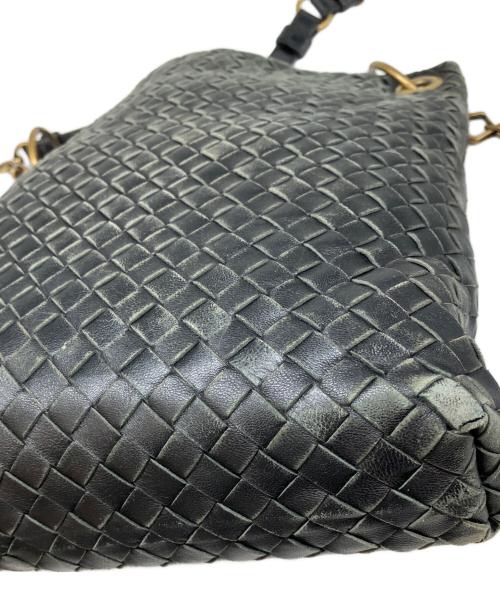 BOTTEGA VENETA（ボッテガベネタ）BOTTEGA VENETA (ボッテガベネタ) イントレチャートショルダーバッグ ブラックの古着・服飾アイテム
