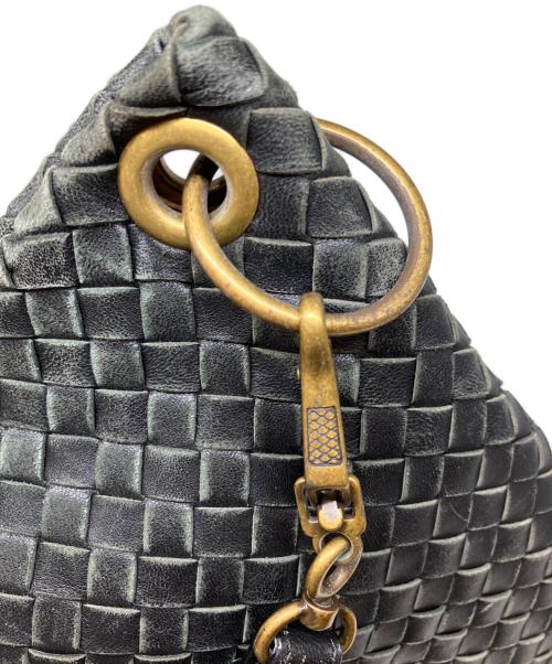 BOTTEGA VENETA（ボッテガベネタ）BOTTEGA VENETA (ボッテガベネタ) イントレチャートショルダーバッグ ブラックの古着・服飾アイテム
