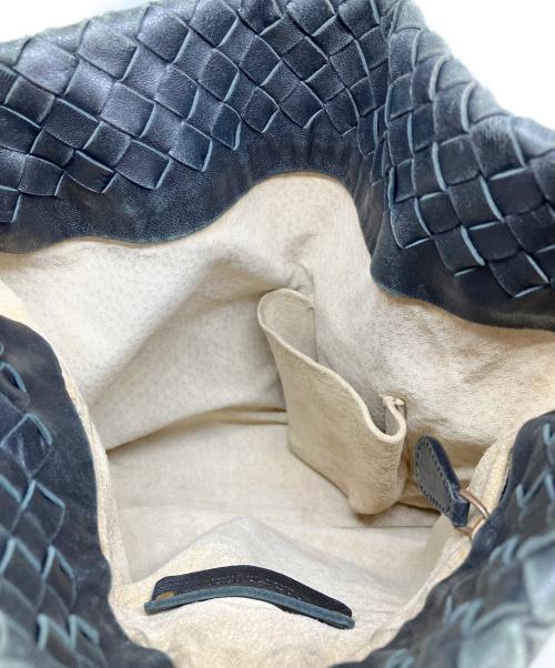 BOTTEGA VENETA（ボッテガベネタ）BOTTEGA VENETA (ボッテガベネタ) イントレチャートショルダーバッグ ブラックの古着・服飾アイテム