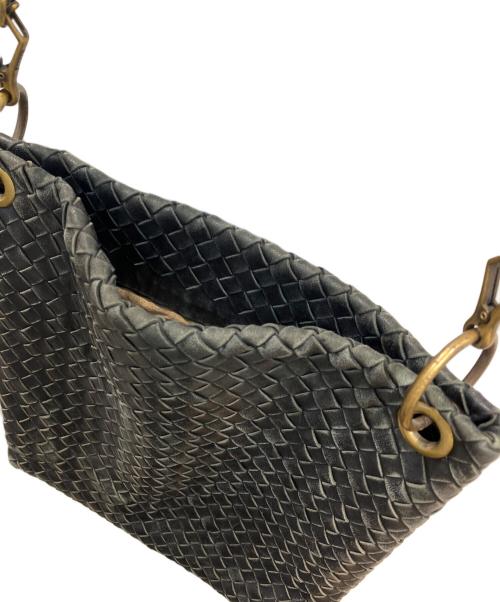 BOTTEGA VENETA（ボッテガベネタ）BOTTEGA VENETA (ボッテガベネタ) イントレチャートショルダーバッグ ブラックの古着・服飾アイテム