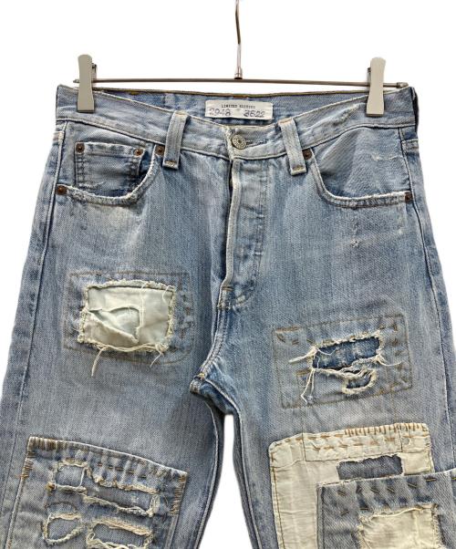 LEVI'S（リーバイス）LEVI'S (リーバイス) ラブトゥーデス クラッシュリペア加工デニムパンツ インディゴ サイズ:71cmの古着・服飾アイテム