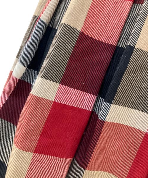 BLUE LABEL CRESTBRIDGE（ブルーレーベルクレストブリッジ）BLUE LABEL CRESTBRIDGE (ブルーレーベルクレストブリッジ) チェックスカート レッド サイズ:38の古着・服飾アイテム
