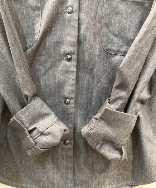 RIM.ARK（リムアーク）RIM.ARK (リムアーク) V cut relaxy SH Vカット リラクシー シャツ グレー サイズ:38の古着・服飾アイテム
