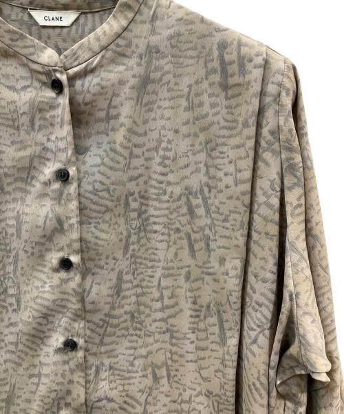 CLANE（クラネ）CLANE (クラネ) シャツ ベージュ サイズ:2の古着・服飾アイテム