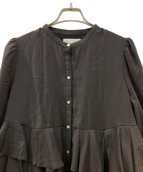 CELFORD（セルフォード）CELFORD (セルフォード) ラッフルペプラムブラウス ブラック サイズ:38の古着・服飾アイテム