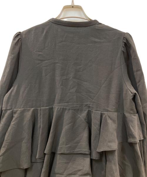CELFORD（セルフォード）CELFORD (セルフォード) ラッフルペプラムブラウス ブラック サイズ:38の古着・服飾アイテム