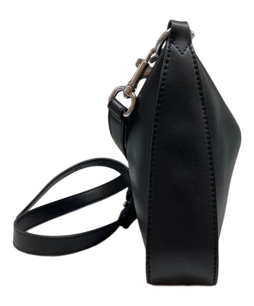 CHARLES & KEITH（チャールズアンドキース）CHARLES & KEITH (チャールズアンドキース) Minta Chain-Link Hobo Bag ブラックの古着・服飾アイテム