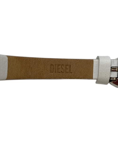 DIESEL（ディーゼル）DIESEL (ディーゼル) リストウォッチ ホワイトの古着・服飾アイテム