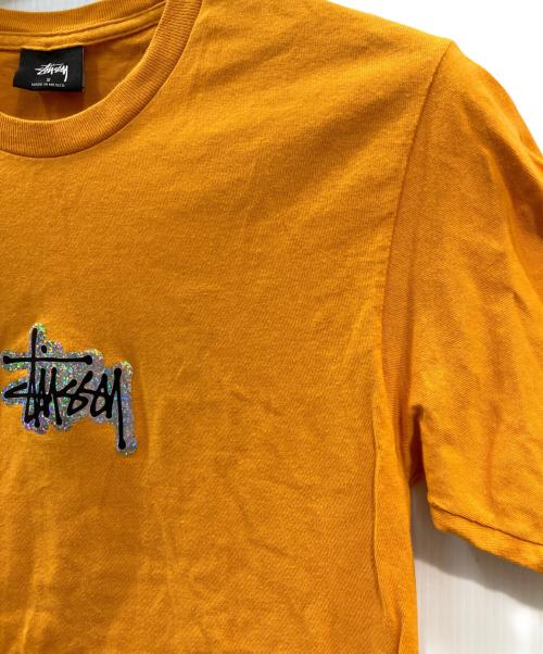 stussy（ステューシー）stussy (ステューシー) Prism Logo T-Shirt オレンジ サイズ:Sの古着・服飾アイテム