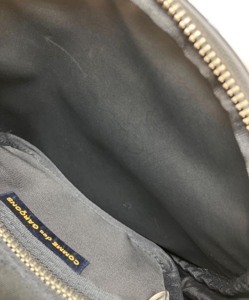COMME des GARCONS（コムデギャルソン）COMME des GARCONS (コムデギャルソン) TINY BAG ラウンドショルダーバッグ ブラックの古着・服飾アイテム