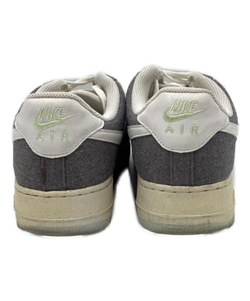 NIKE（ナイキ）NIKE (ナイキ) スニーカー グレー サイズ:US９の古着・服飾アイテム