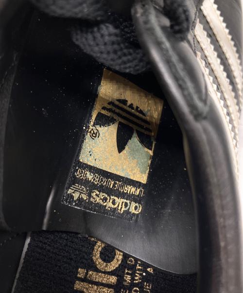 adidas（アディダス）adidas (アディダス) スニーカー ブラック サイズ:25.5cmの古着・服飾アイテム
