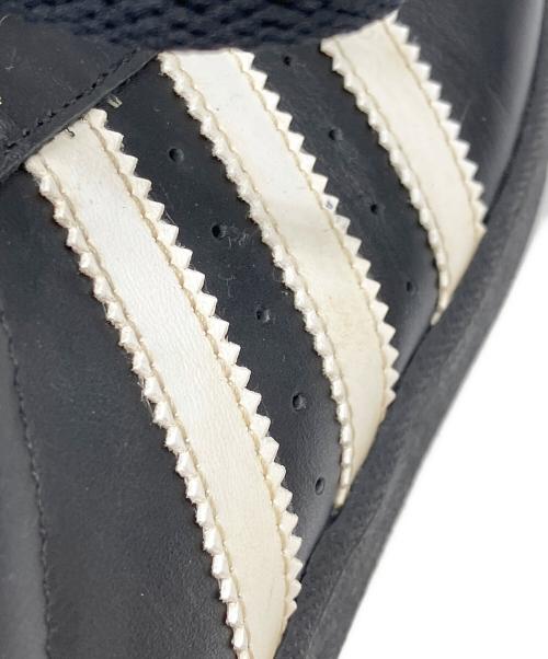 adidas（アディダス）adidas (アディダス) スニーカー ブラック サイズ:25.5cmの古着・服飾アイテム