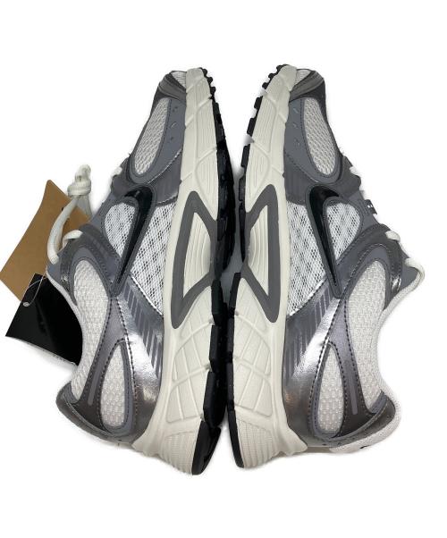 NIKE（ナイキ）NIKE (ナイキ) ローカットスニーカー グレー×ホワイト サイズ:27.5cmの古着・服飾アイテム