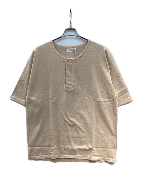 ORGUEIL（オルゲイユ）ORGUEIL (オルゲイユ) ヘンリーネックカットソー ベージュ サイズ:46 未使用品の古着・服飾アイテム