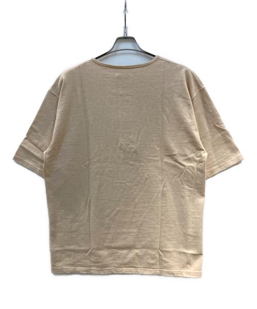 ORGUEIL（オルゲイユ）ORGUEIL (オルゲイユ) ヘンリーネックカットソー ベージュ サイズ:46 未使用品の古着・服飾アイテム