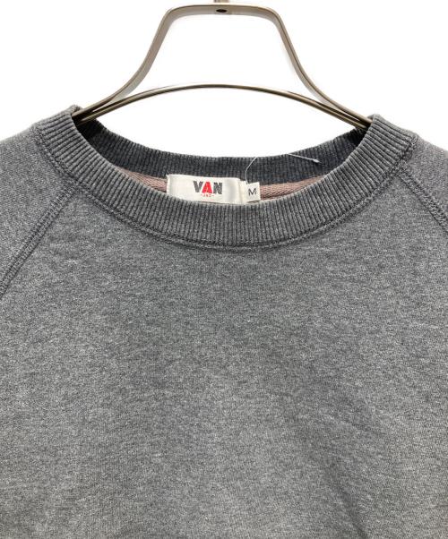 VAN（ヴァン）VAN (ヴァン) バックロゴワッペンスウェット グレー サイズ:Ｍの古着・服飾アイテム